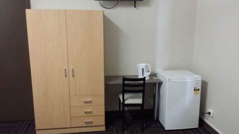 Toongabbie Hotel - Surfers Paradise Gold Coast 6