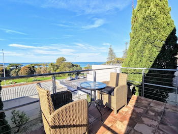 Phoenix Apartments - Surfers Paradise Gold Coast 1
