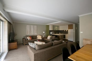 Altitude Apartments - Surfers Paradise Gold Coast 0