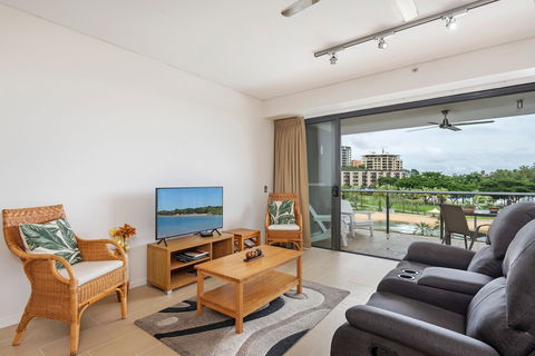 Saltwater Suites - Surfers Paradise Gold Coast 2