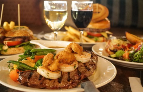 Bribie Island Hotel - Surfers Paradise Gold Coast 6