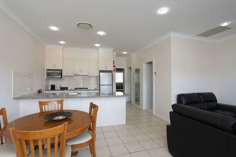 Cadman Motor Inn & Apartments - Surfers Paradise Gold Coast 4