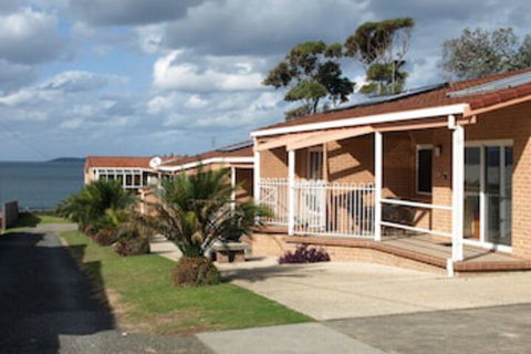 Walters Holiday Flats - Surfers Paradise Gold Coast 0