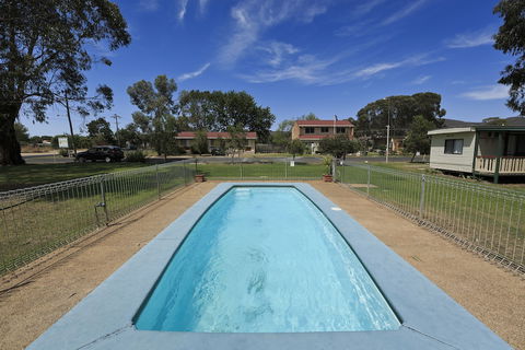 Mudgee Valley Park - Surfers Paradise Gold Coast 2