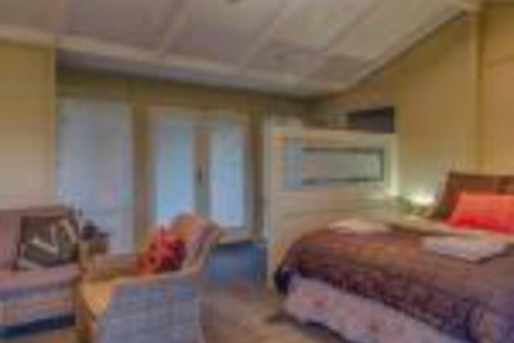 Boyanup WA Surfers Paradise Gold Coast