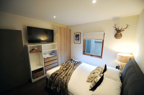 Frueauf Village - Surfers Paradise Gold Coast 2