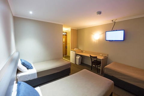 Lakeview Hotel Motel - Surfers Paradise Gold Coast 2