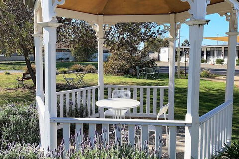 Gazebo Motor Inn - Surfers Paradise Gold Coast 2