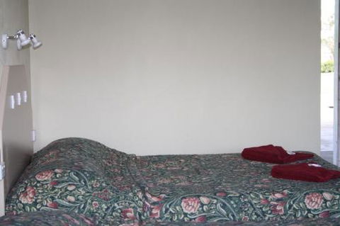 Tenterfield Motor Inn - Surfers Paradise Gold Coast 4