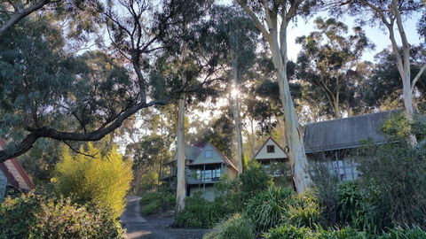 Great Ocean Road Cottages - Surfers Paradise Gold Coast 3
