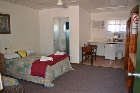 Affordable Gold City Motel - Surfers Paradise Gold Coast 3