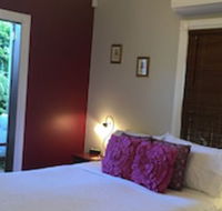 Swan Inn Bed  Breakfast - Surfers Paradise Gold Coast