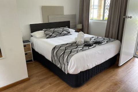 Forster And Wallis Lake Motel - Surfers Paradise Gold Coast 0