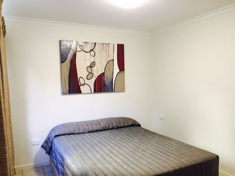 Yongala Lodge By The Strand - Surfers Paradise Gold Coast 2