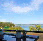 CHILL OUT LAKESIDE at FORSTER - Surfers Paradise Gold Coast