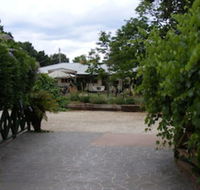 Coach House Inn