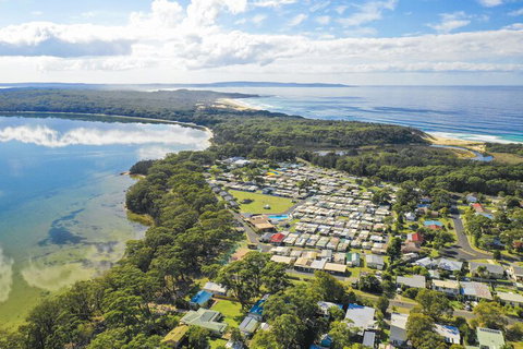 Lakeside Cabins & Holiday Village - Surfers Paradise Gold Coast 1