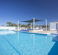 Lakeside Cabins  Holiday Village - Surfers Paradise Gold Coast