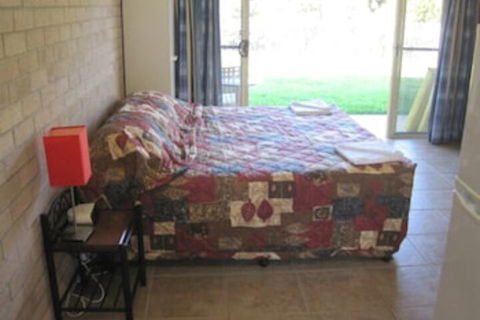 Tailwaggers Rainforest Retreat - Surfers Paradise Gold Coast 2