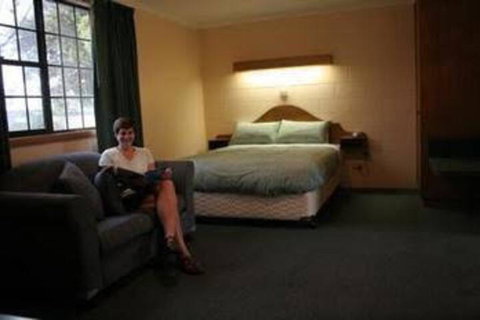 Bridport Bay Inn - Surfers Paradise Gold Coast 4