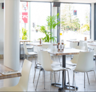 Mermaid Beach Tavern - Surfers Paradise Gold Coast