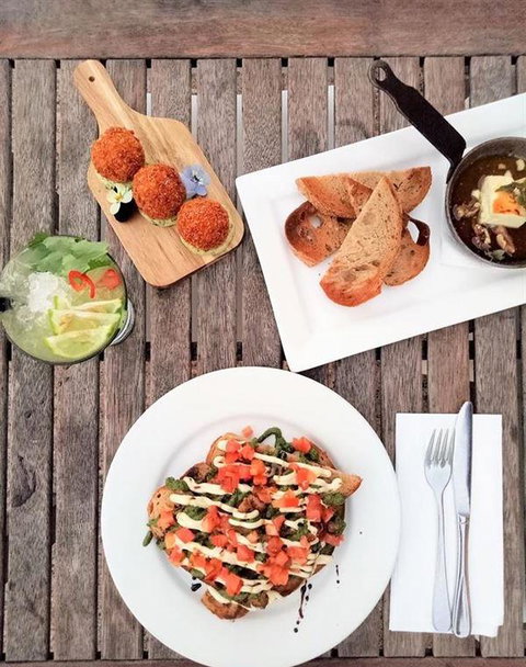 Sandbar - Surfers Paradise Gold Coast 11