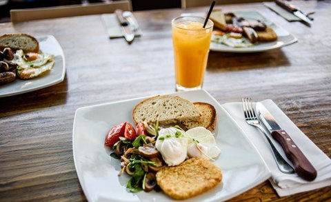 Waterfront Grill - Surfers Paradise Gold Coast 8