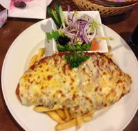 Lazy Moe's - Surfers Paradise Gold Coast
