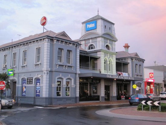 Oakleigh VIC Surfers Paradise Gold Coast