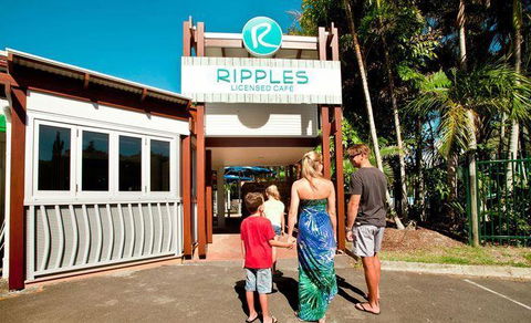 Samson Fish Seafood - Surfers Paradise Gold Coast 12
