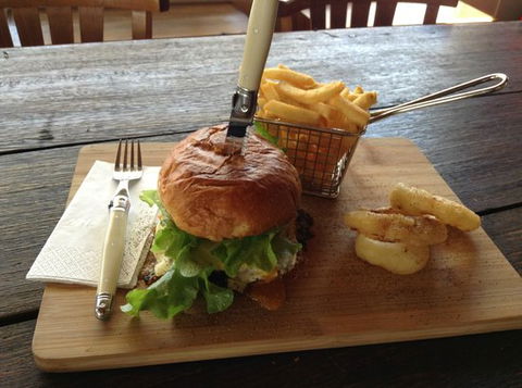 Doc Yarrum Cafe - Surfers Paradise Gold Coast 0