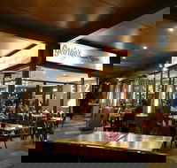 George's Gourmet Pizzeria - Surfers Paradise Gold Coast