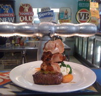 Great Food Good Wine and Cold Beer - Surfers Paradise Gold Coast
