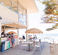 Beach House Avalon - Surfers Paradise Gold Coast