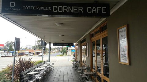 The Corner Cafe -Tatts Pub - Surfers Paradise Gold Coast 0
