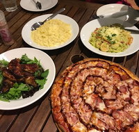 Emerald Beach Pizza  Pasta - Surfers Paradise Gold Coast