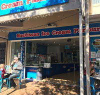 Huskisson ice cream parlour - Surfers Paradise Gold Coast