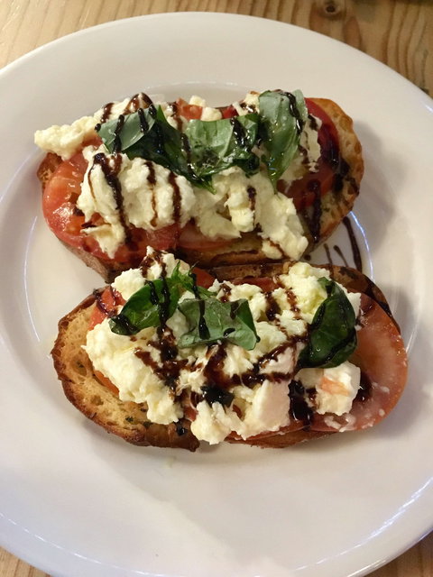 Fox And Hounds Restaurant - Surfers Paradise Gold Coast 0