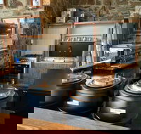 Hoff Hut Hotham - Surfers Paradise Gold Coast