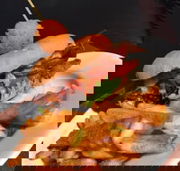 The Commercial Hotel - Surfers Paradise Gold Coast