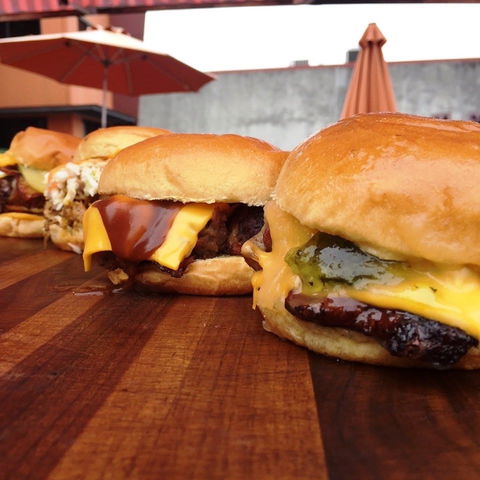 Billy's Backyard BBQ - Surfers Paradise Gold Coast 0
