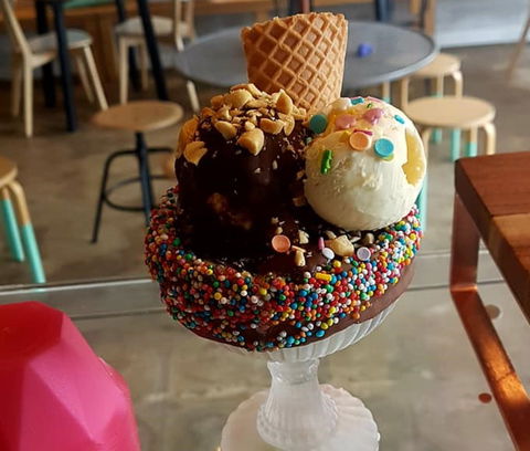 Scoop Bagels And Ice Creamery - Surfers Paradise Gold Coast 0