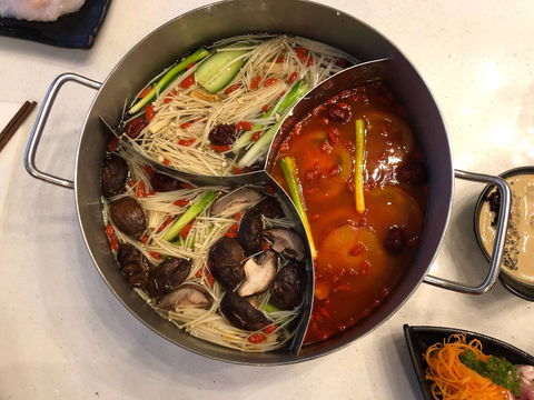 Thumbs-up Hotpot Restaurant - Surfers Paradise Gold Coast 0