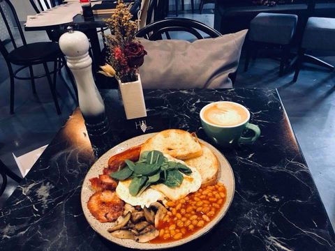 HWL Cafe & Bar - Surfers Paradise Gold Coast 0