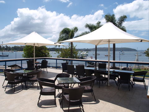 Mariners On The Waterfront Bistro - Surfers Paradise Gold Coast 0