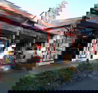 Mogo Fudge and Ice Cream /  Courtyard Cafe / Lots of Lollies Mogo - Surfers Paradise Gold Coast