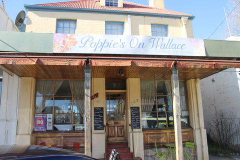 Poppies On Wallace - Surfers Paradise Gold Coast 1