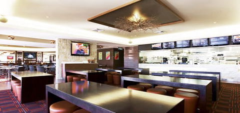 Colonial Hotel - Surfers Paradise Gold Coast 0