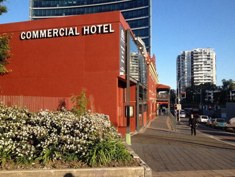 Commercial Hotel - Surfers Paradise Gold Coast 0