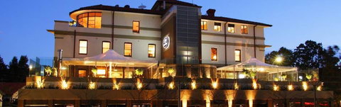 Doncaster Hotel Brasserie - Surfers Paradise Gold Coast 0
